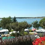 5 Pers. Avec Terrasse Face Au - Api-1-52-600 *