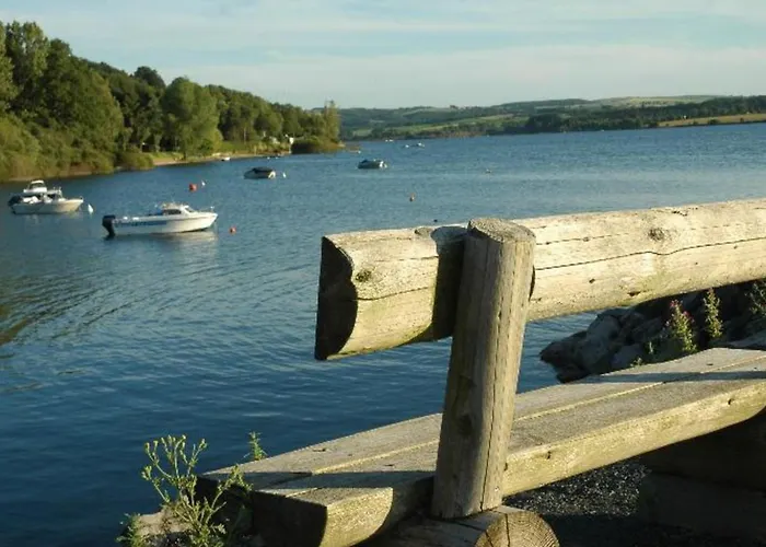5 Pers. Avec Terrasse Face Au - Api-1-52-600 * Salles-Curan